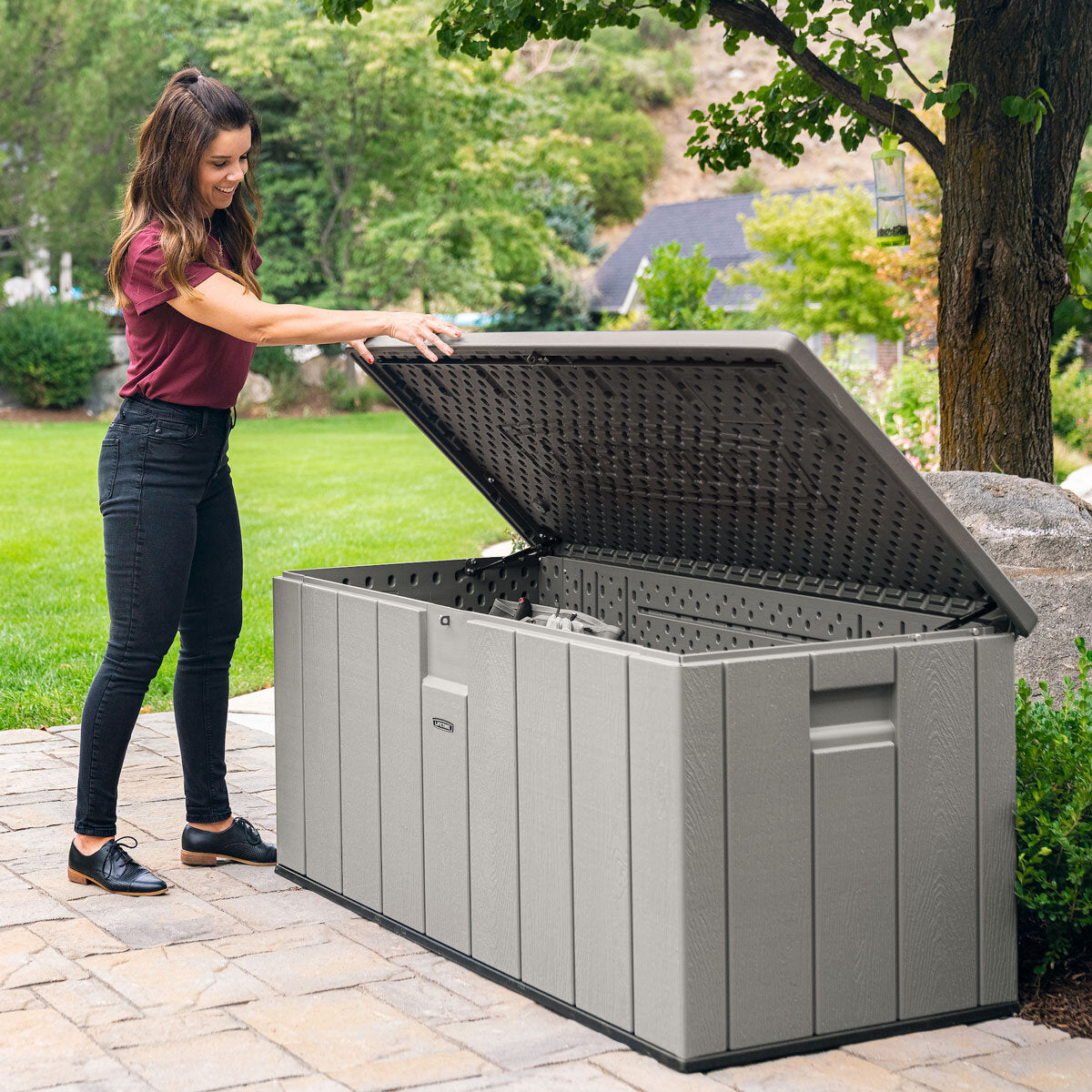 568 Litre Modern Outdoor Storage Deck Box