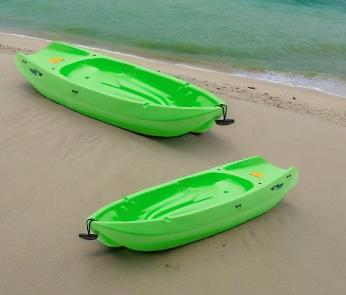 6' Youth Kayak with Paddle. Designed for Stability and Safety, It's The Perfect Choice for Young Paddlers Ready to Conquer The Water