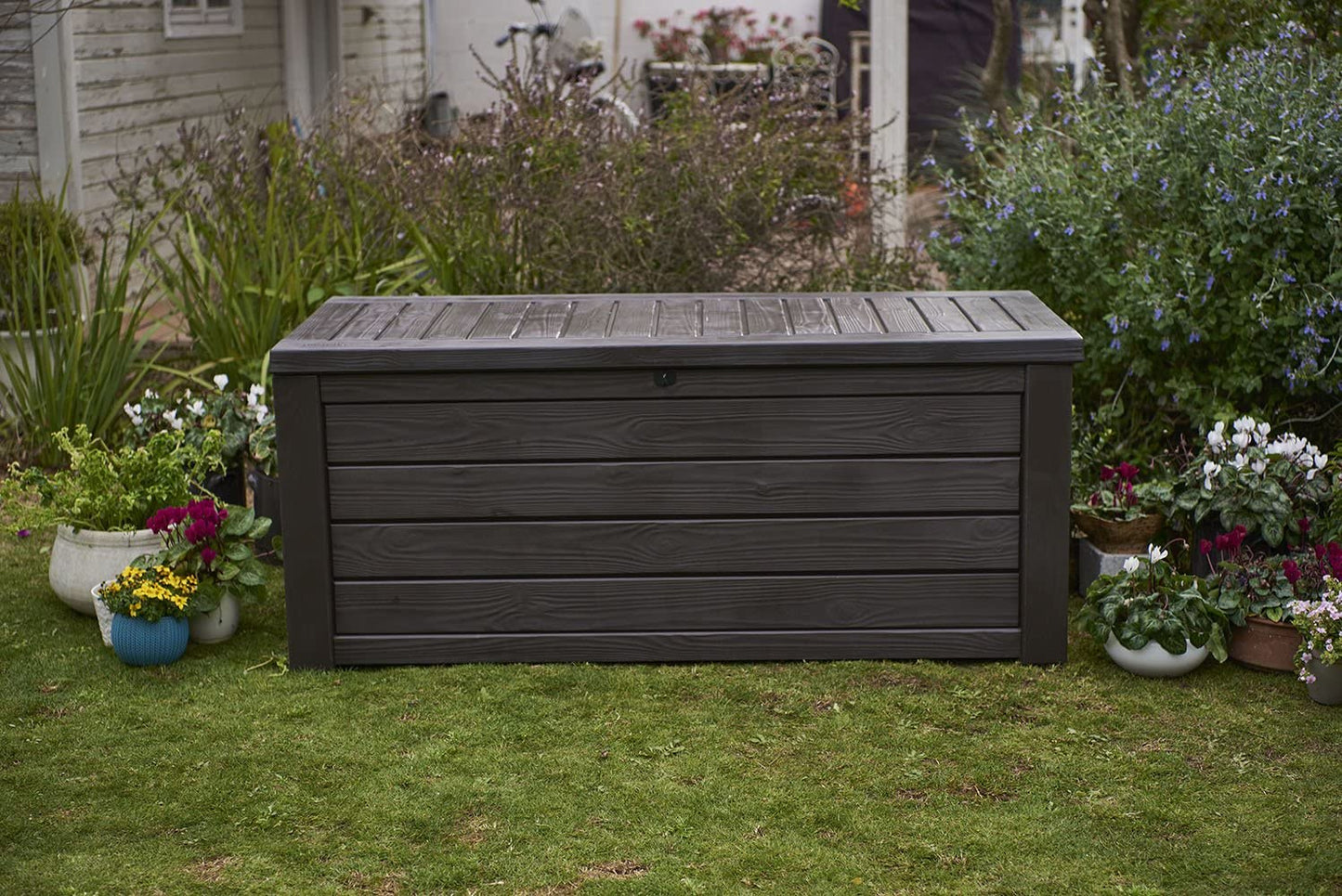 150 Gallon Resin Large Deck Box-Organization and Storage for Patio Furniture, Outdoor Cushions, Garden Tools and Pool Toys, Brown